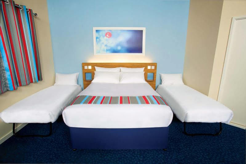 Travelodge Manchester Central Salford  Eksteriør bilde